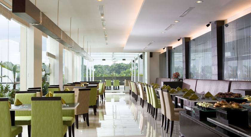 Hotel Santika Bogor Restaurant foto